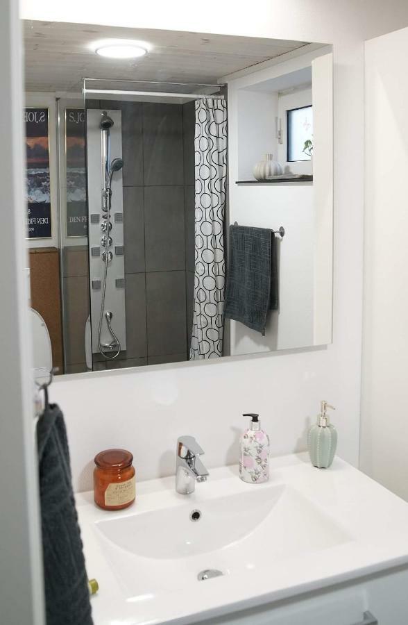 Romantic Klaksvik Apartment Ngoại thất bức ảnh